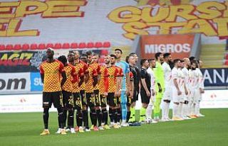 Süper Lig: Göztepe: 1 - Yeni Malatyaspor: 1 (İlk...