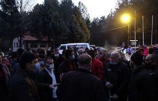 Taciz iddiasını duyan köylüler toplandı, kalabalığı...