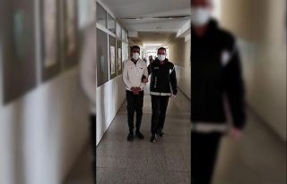 TEM Otoyolunda durdurulan otomobilden 4 kaçak göçmen...