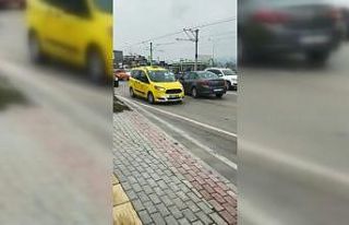 Ters şeride giren şoför trafiği birbirine kattı
