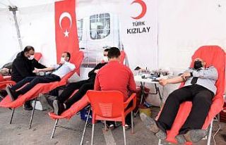 Toroslar Belediyesi, Kızılay ile birlikte kan bağışı...