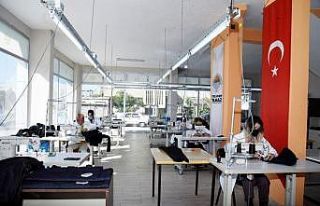 Toroslar Belediyesinin personel üniformaları TORTEK’te...