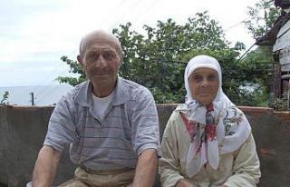 Trabzon’da çıkan yangında yaşlı çift hayatını...