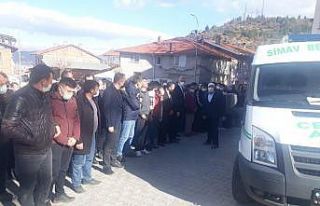 Trafik kazasında hayatlarını kaybeden 3 kişi yan...