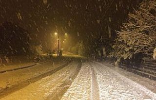 Tufanbeyli’de yüz yüze eğitime kar engeli