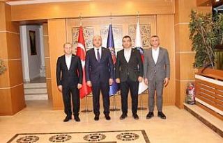 Türkiye Çimse-İş Sendikası üyelerinin yüzü...