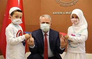 Türkiye Diyanet Vakfı’na en anlamlı destek minik...
