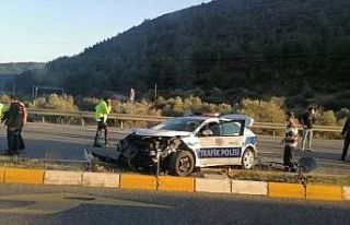 Ula’da trafik polisleri kaza yaptı