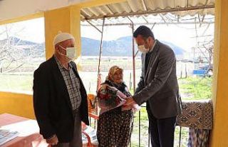 Ulutaş, Sevgililer Gününde yaşlı çiftleri ziyaret...