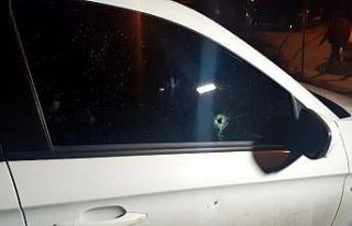 Ümraniye’de kaçan şüpheliler ile polis arasında...