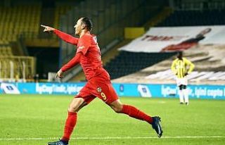 Umut Bulut 500. maçına çıktı