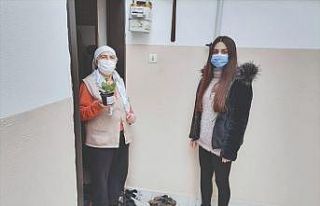 Üniversite öğrencileri pandemi döneminde büyükleri...