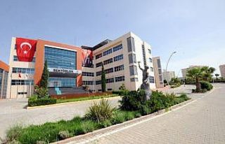 Üniversiteye yeni atamalar