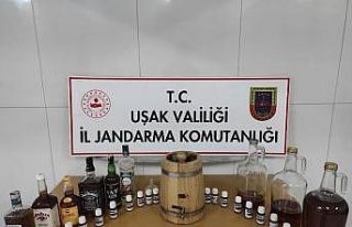 Uşak’ta 15 litre kaçak alkol ele geçirildi