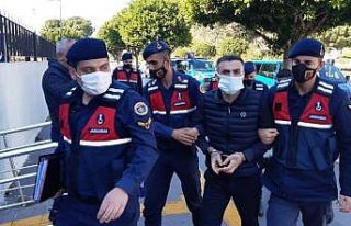 Uyuşturuyla yakalanıp içiciyim dedi, gazetecileri...