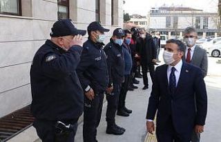 Vali Atay Polis Merkezini ziyaret etti