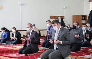 Vali Ayhan’ın babası için mevlid okundu