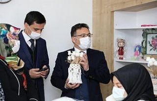 Vali Çiçek: “Bu şehirde her şey kadınlarla...