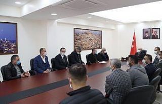 Vali Demirtaş, Nusaybin esnafı ile bir araya geldi