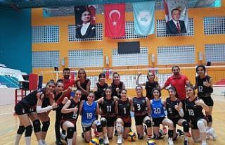 Vanlı kızlar Diyarbakır temsilcisini eli boş gönderdi