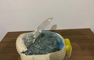 Yağ bidonunda esrar ele geçirildi