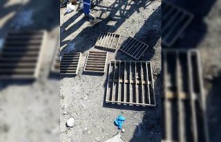 Yağmur suyu ızgaralarını çalan şahıs tutuklandı