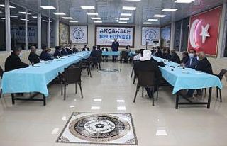 Yalçınkaya muhtarlarla buluştu