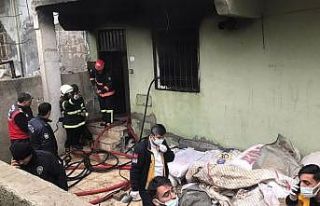 Yangından kurtarılan çocuk hastanede öldü