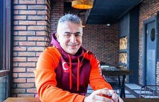 Yargıtay üyesi Mutta ve teknik direktör Altıparmak...