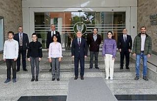 Yaşar Üniversitesi öğrencilerine burs desteği