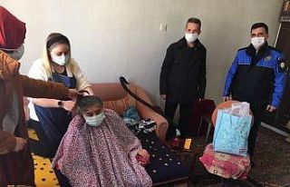 Yaşlı, engelli ve hastalara evde berber hizmeti