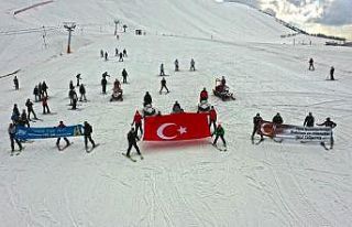 Yedikuyuların zirvesinde şehitler anıldı