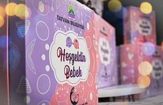 Yeni doğan bebeklerin ilk hediyeleri Tatvan Belediyesinden