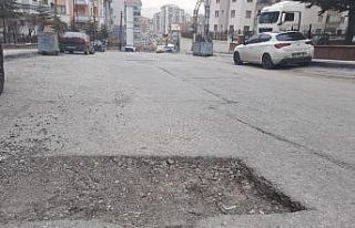 Yenimahalle sokakları köstebek yuvası
