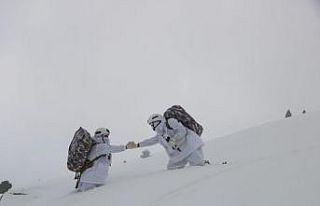 Yer yer 1 metreyi bulan karda, "Eren-7 Mercan-...