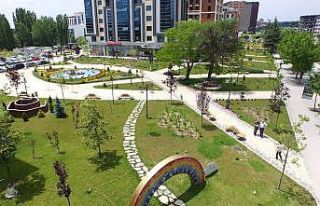 Yeşiller içinde bir Tepebaşı