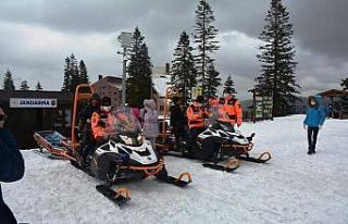 Yetim ve öksüz çocuklara devletin şefkatli eli...