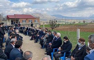 Yetkililer acılı aileleri yalnız bırakmadı
