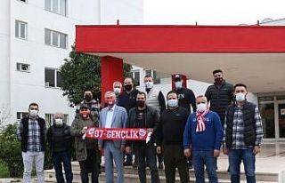 Yılmaz, 07 Gençlik ile buluştu