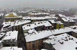 Yoğun kar yağışı havadan görüntülendi