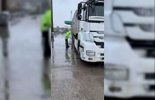 Yük ve yolcu taşıyan araçlara kış lastiği ile...