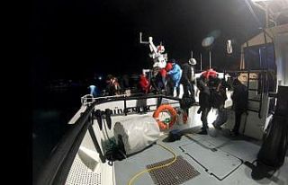 Yunan unsurları tarafından geri itilen 19 düzensiz...