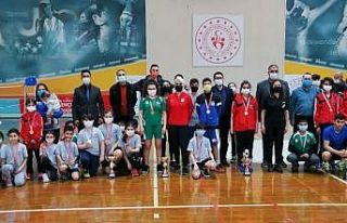 Yunusemreli badmintoncuardan 13 madalya