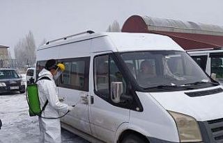 Yüz yüze eğitim öncesi servisler dezenfekte edildi