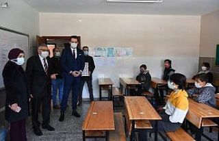 Yüz yüze eğitime başlayan öğrencileri ziyaret...