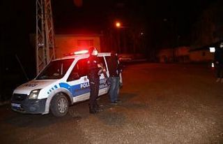 10 yıllık eşini öldürüp ihbar ettikten sonra...