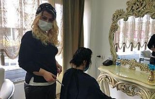 16 yıldır kadınlar gününde ücretsiz saç kesimi...