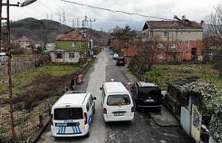 4 bina 7 evde 25 kişinin karantina süreci devam...