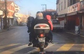 4 kişilik ailenin motosikletle tehlikeli yolcuğu...