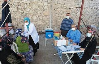 65 yaş ve üzeri vatandaşlara aşıda büyük kolaylık